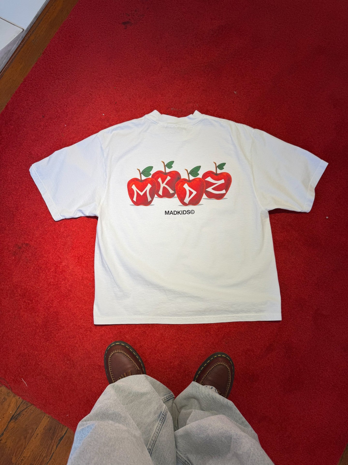 Apple Tee (Off White)